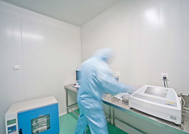 制藥廠無塵車間建設(shè)怎么選擇地面材料？